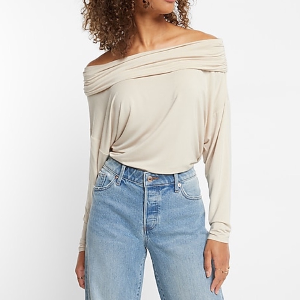 NWT Express Off The Shoulder Dolman Sleeve Ruched Overlay Top